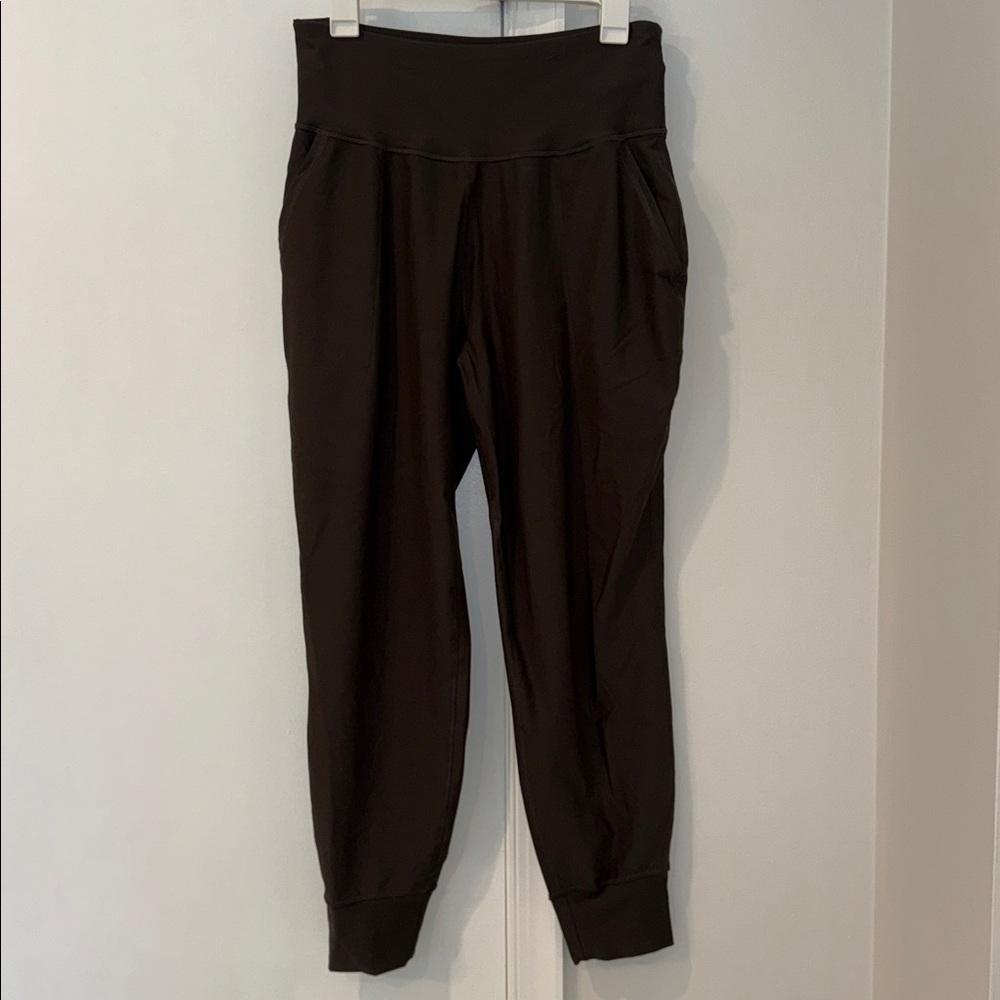 Old Navy Active High-Rise grayish green Joggers large